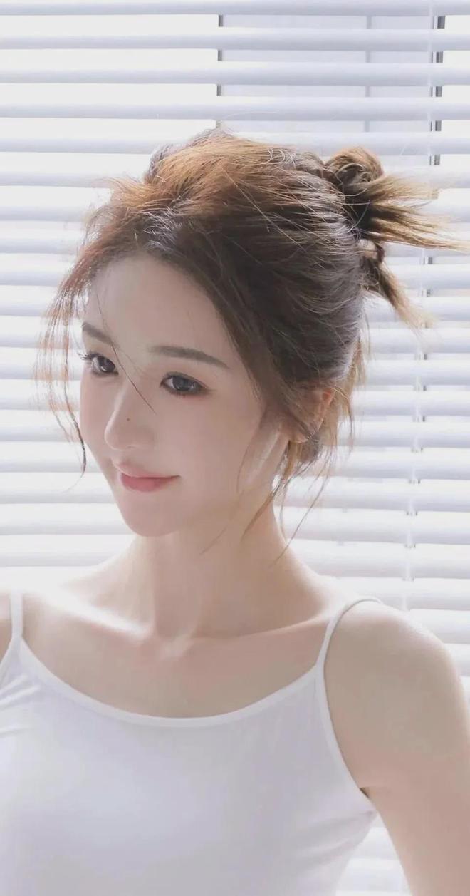 百媚导娘哔哩哔哩安卓体验服下载V