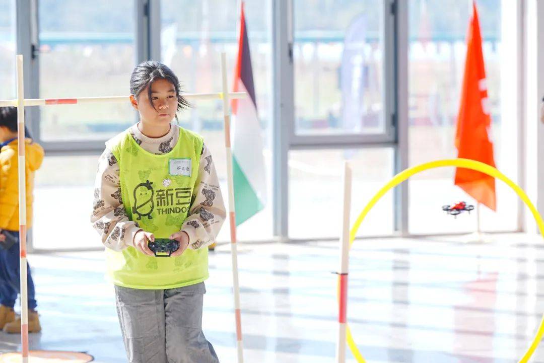 2025国庆发布 新豆·飞行营地-无人机飞行员训练营启航梦